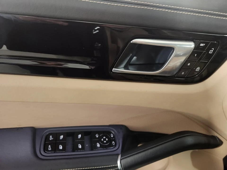 2019 Porsche 9Y0/9Y3 Cayenne - Image 9 of 20