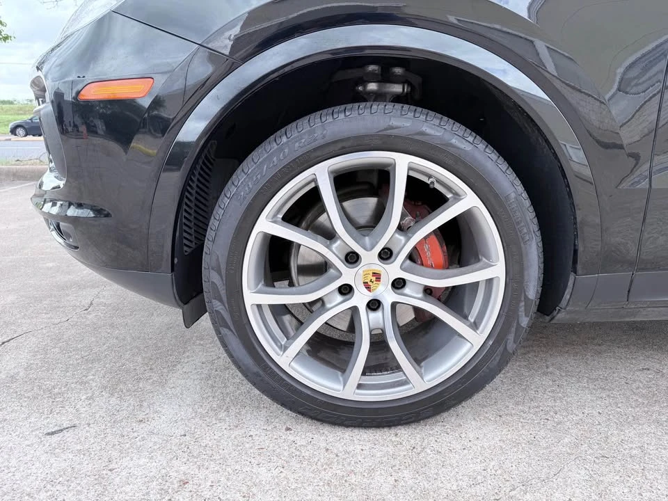 2019 Porsche 9Y0/9Y3 Cayenne - Image 2 of 10