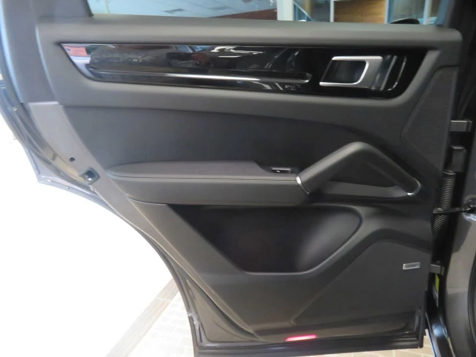 2019 Porsche 9Y0/9Y3 Cayenne - Image 16 of 19