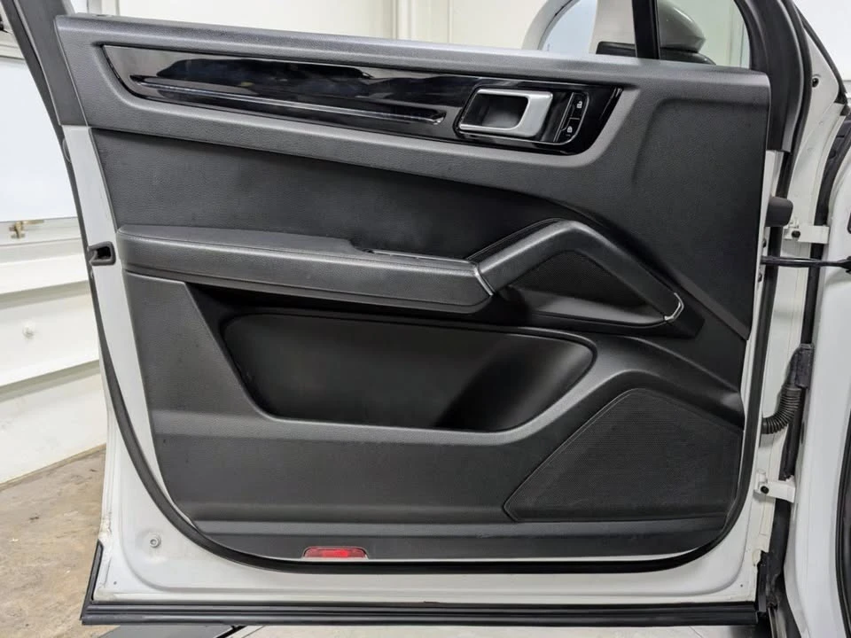 2019 Porsche 9Y0/9Y3 Cayenne - Image 13 of 20