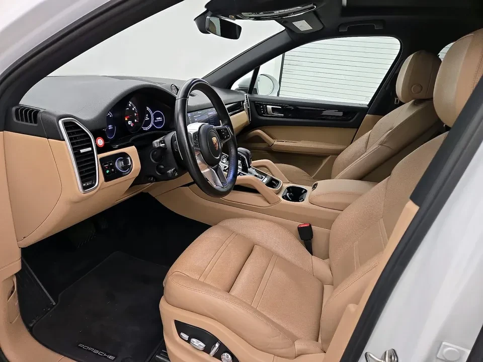 2019 Porsche 9Y0/9Y3 Cayenne - Image 9 of 17