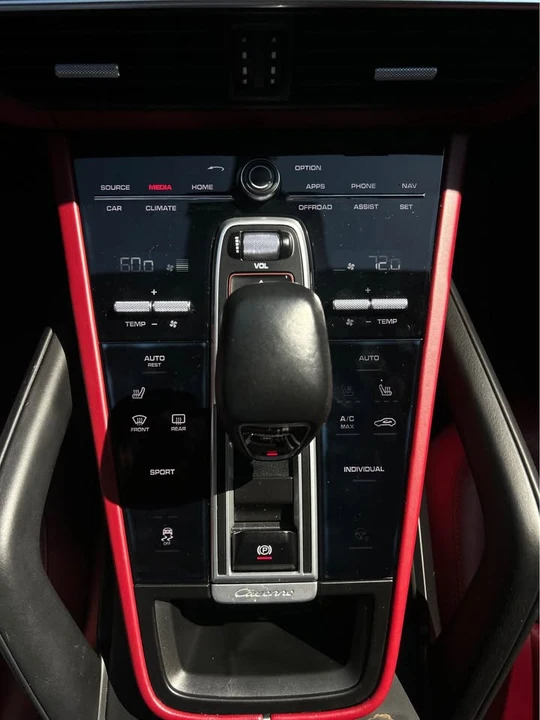 2019 Porsche 9Y0/9Y3 Cayenne - Image 11 of 13
