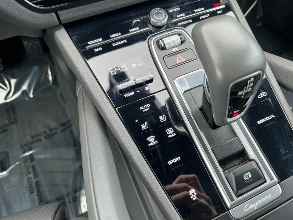 2019 Porsche 9Y0/9Y3 Cayenne - Image 14 of 20