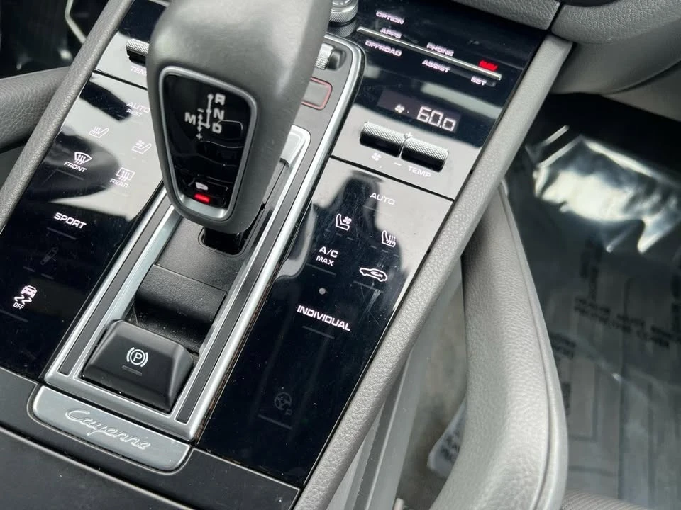 2019 Porsche 9Y0/9Y3 Cayenne - Image 15 of 20