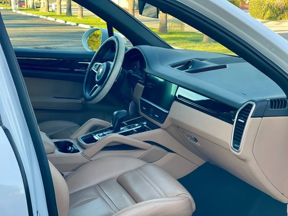 2019 Porsche 9Y0/9Y3 Cayenne - Image 9 of 21