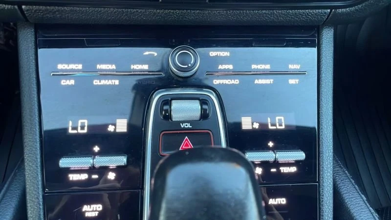2019 Porsche 9Y0/9Y3 Cayenne - Image 16 of 16