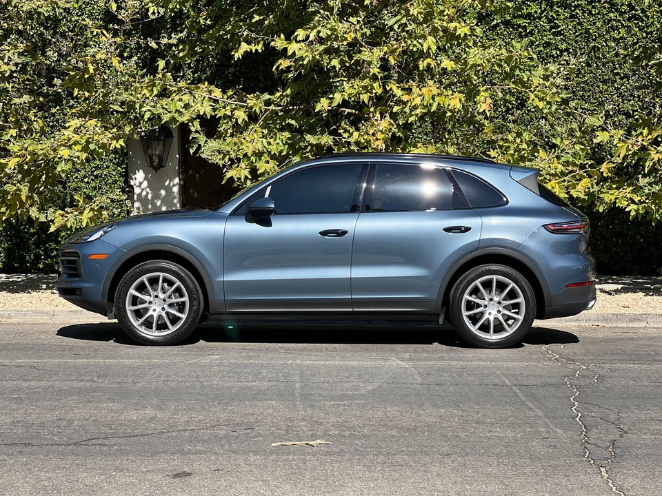 2019 Porsche 9Y0/9Y3 Cayenne - Image 2 of 26