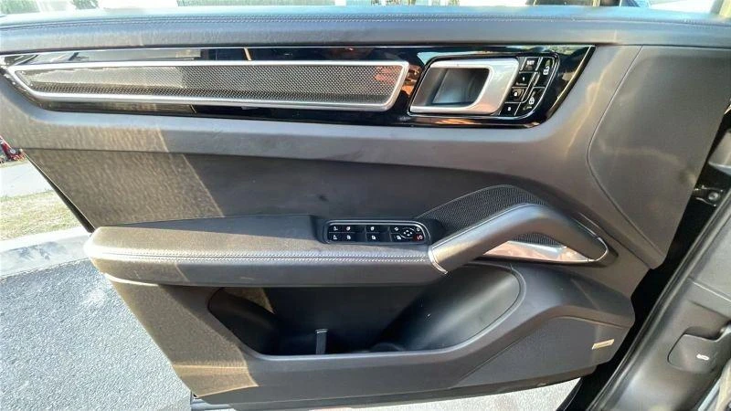 2019 Porsche 9Y0/9Y3 Cayenne - Image 13 of 20