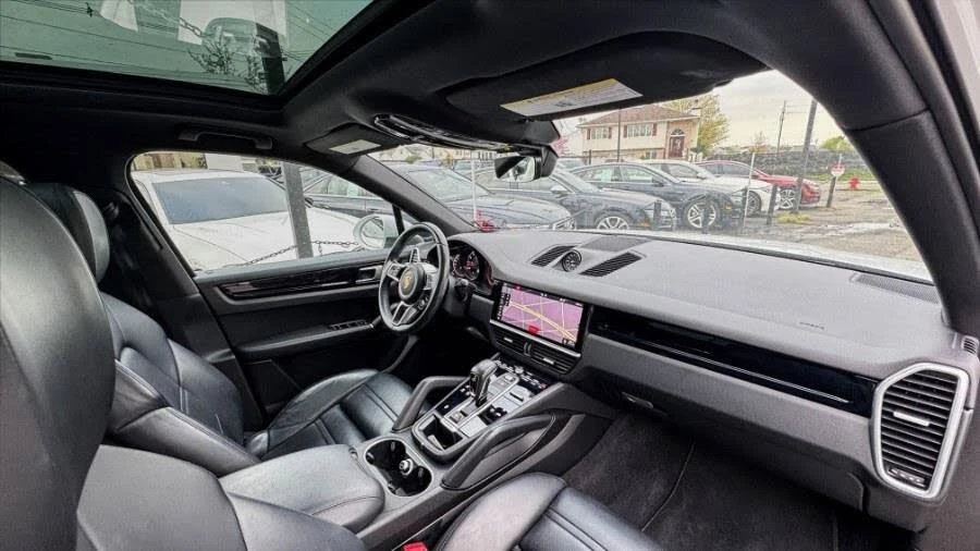 2019 Porsche 9Y0/9Y3 Cayenne - Image 14 of 20