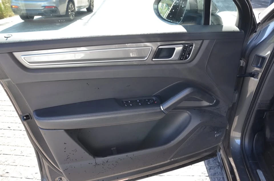 2019 Porsche 9Y0/9Y3 Cayenne - Image 18 of 20