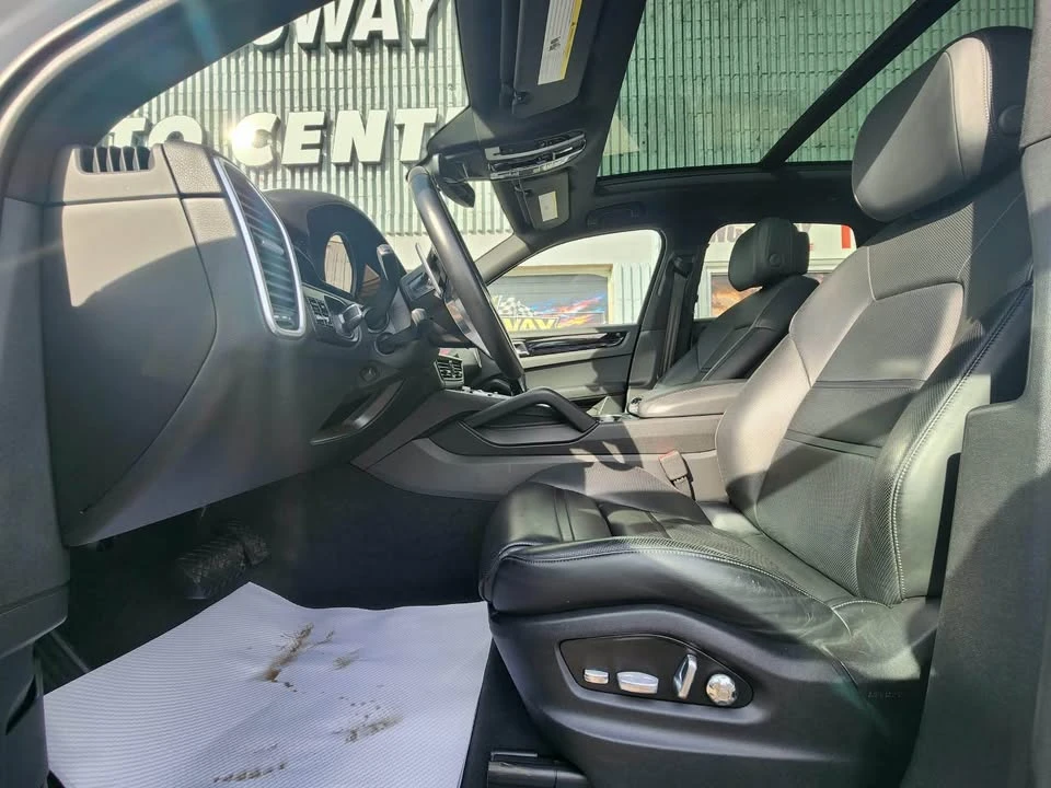 2019 Porsche 9Y0/9Y3 Cayenne - Image 9 of 19