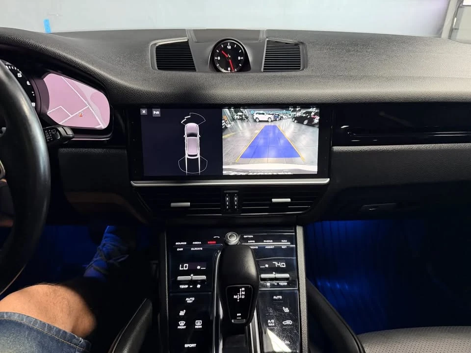 2019 Porsche 9Y0/9Y3 Cayenne - Image 14 of 20