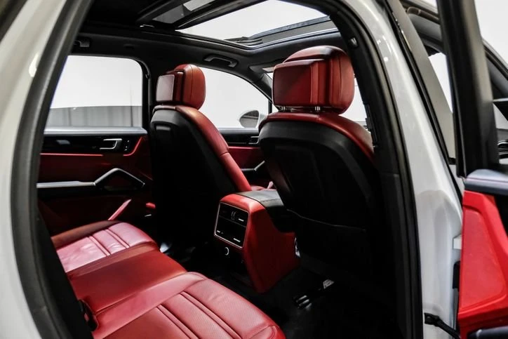 2019 Porsche 9Y0/9Y3 Cayenne - Image 10 of 12