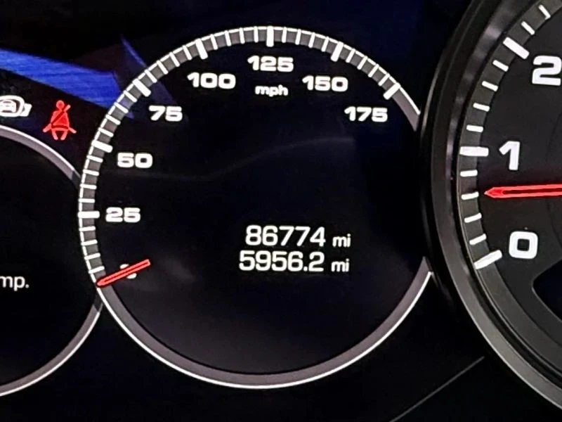 2019 Porsche 9Y0/9Y3 Cayenne - Image 10 of 12