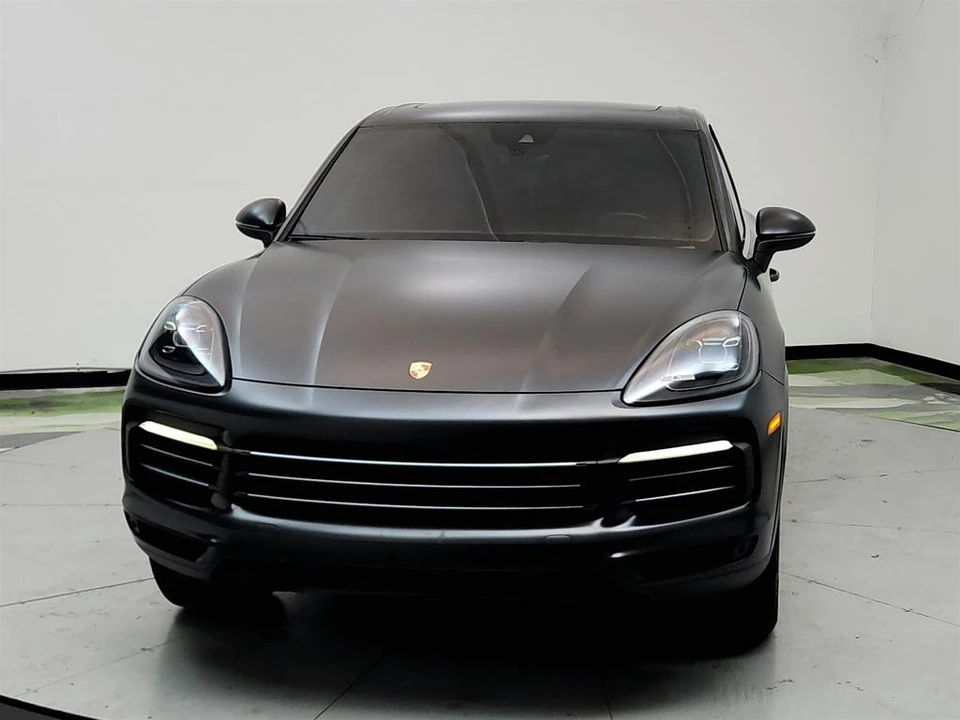 2019 Porsche - Image 2 of 31