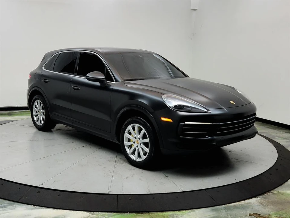 2019 Porsche - Image 3 of 31