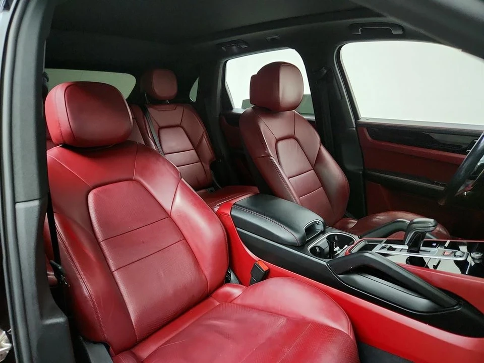 2019 Porsche 9Y0/9Y3 Cayenne - Image 28 of 31
