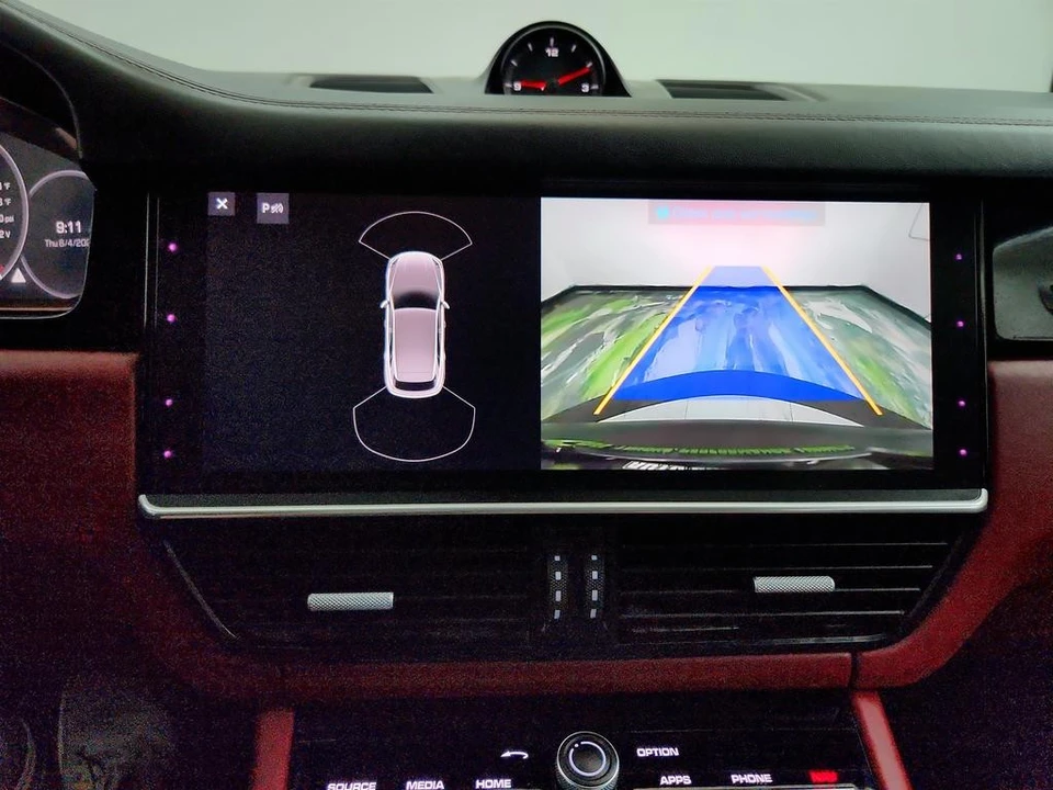 2019 Porsche - Image 21 of 31