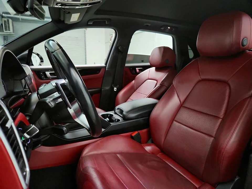2019 Porsche 9Y0/9Y3 Cayenne - Image 14 of 31