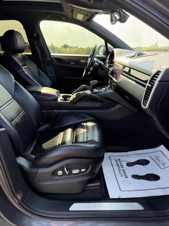 2019 Porsche 9Y0/9Y3 Cayenne - Image 17 of 19