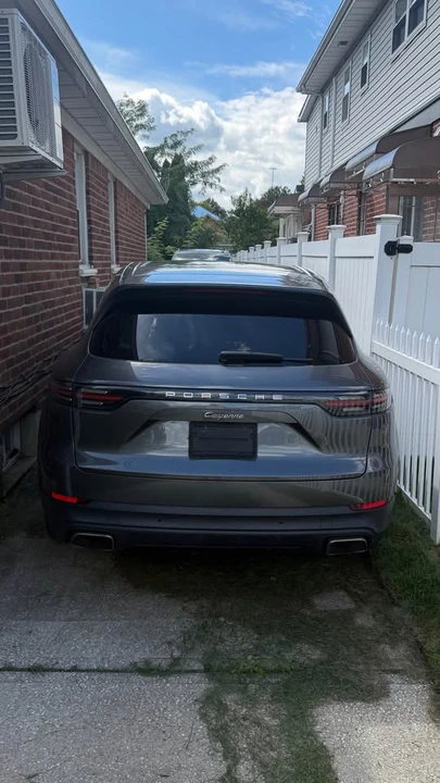 2019 Porsche 9Y0/9Y3 Cayenne - Image 2 of 2