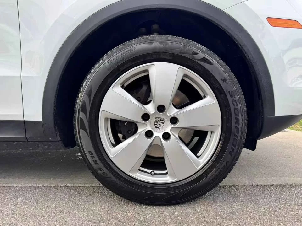 2019 Porsche 9Y0/9Y3 Cayenne - Image 15 of 16