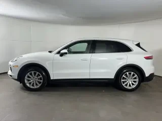 2019 Porsche 9Y0/9Y3 Cayenne - Image 2 of 4