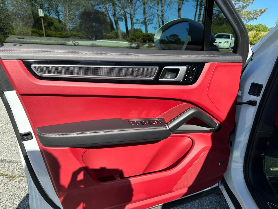 2019 Porsche 9Y0/9Y3 Cayenne - Image 17 of 31