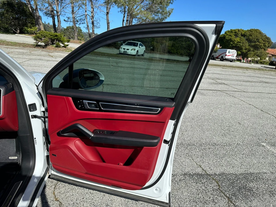 2019 Porsche 9Y0/9Y3 Cayenne - Image 18 of 31