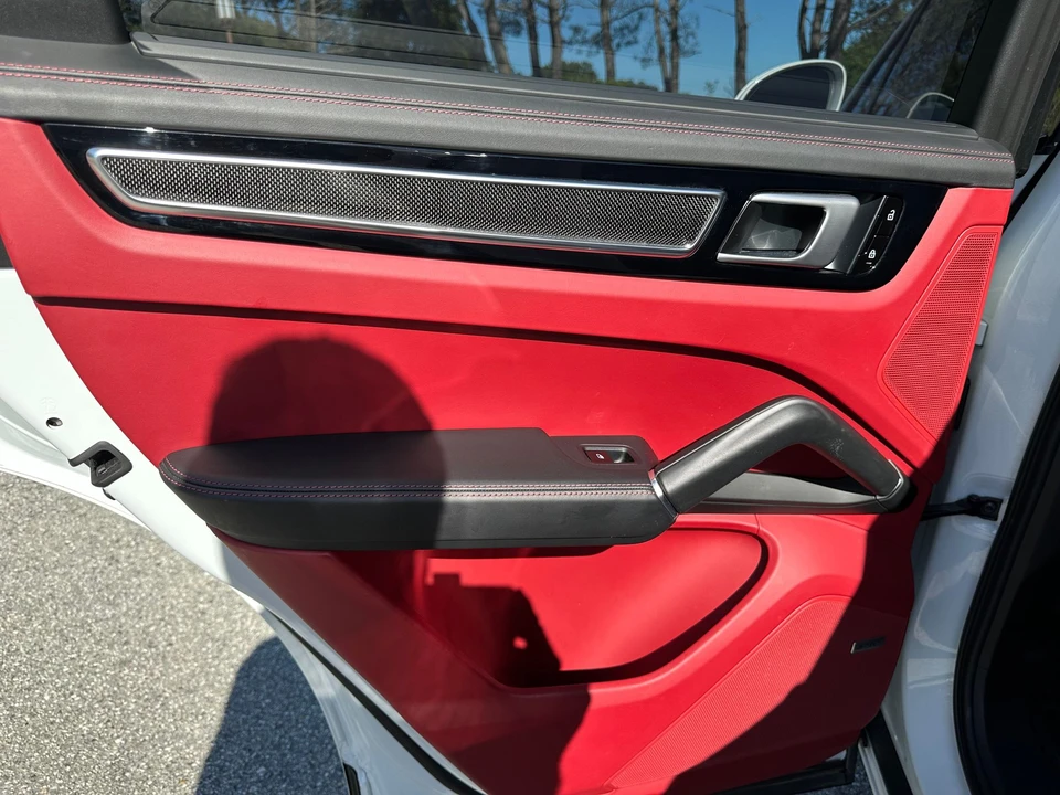 2019 Porsche 9Y0/9Y3 Cayenne - Image 24 of 31