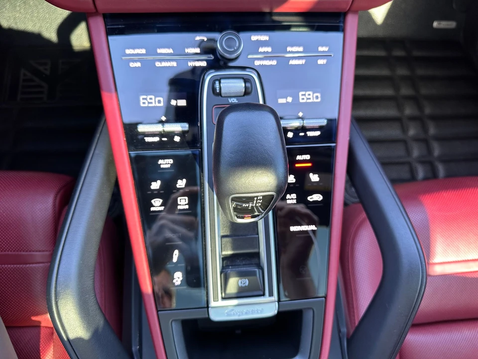 2019 Porsche 9Y0/9Y3 Cayenne - Image 15 of 31