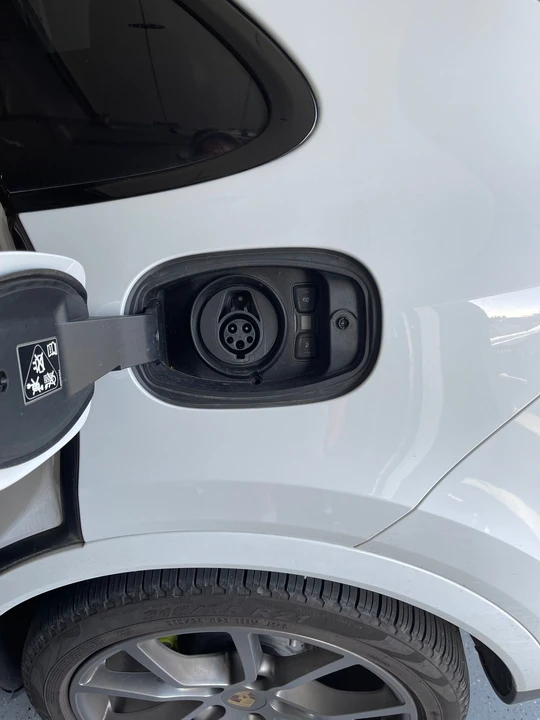 2019 Porsche 9Y0/9Y3 Cayenne - Image 17 of 24
