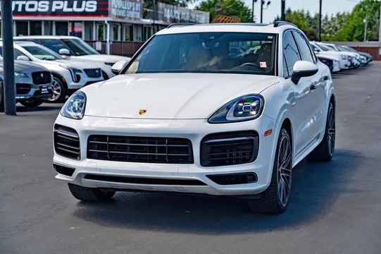 2019 Porsche Cayenne E-Hybrid Base
