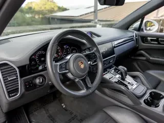 2019 Porsche 9Y0/9Y3 Cayenne - Image 4 of 4