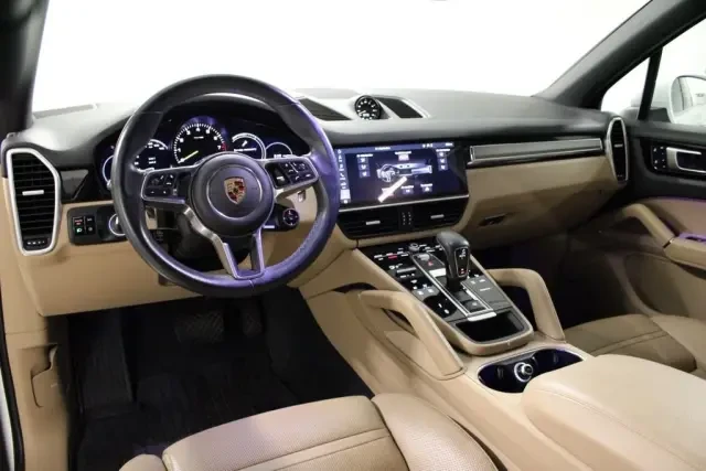 2019 Porsche 9Y0/9Y3 Cayenne - Image 4 of 5