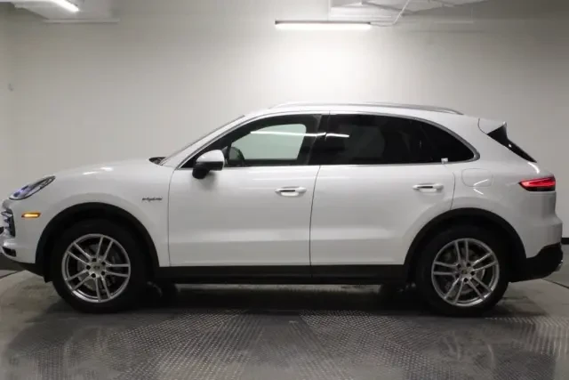 2019 Porsche 9Y0/9Y3 Cayenne - Image 2 of 5