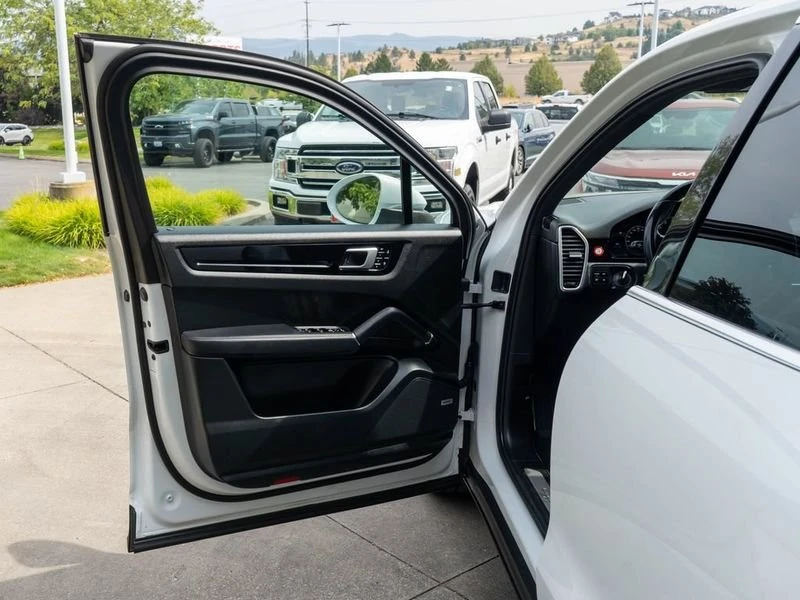 2019 Porsche 9Y0/9Y3 Cayenne - Image 18 of 20
