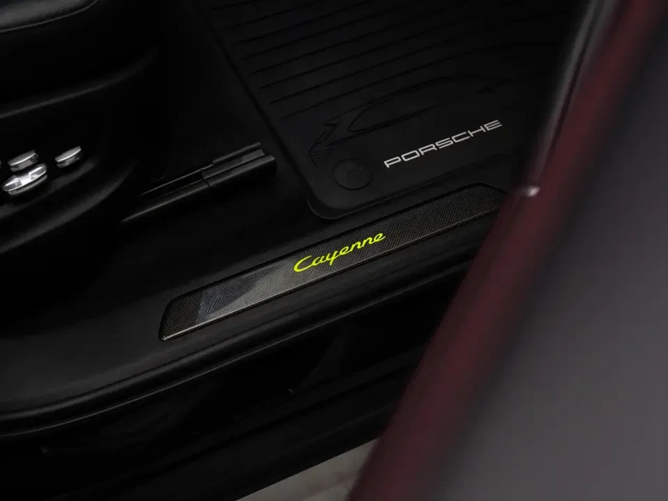 2019 Porsche 9Y0/9Y3 Cayenne - Image 2 of 20