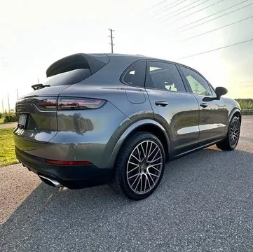 2019 Porsche Cayenne Premium Package Plus