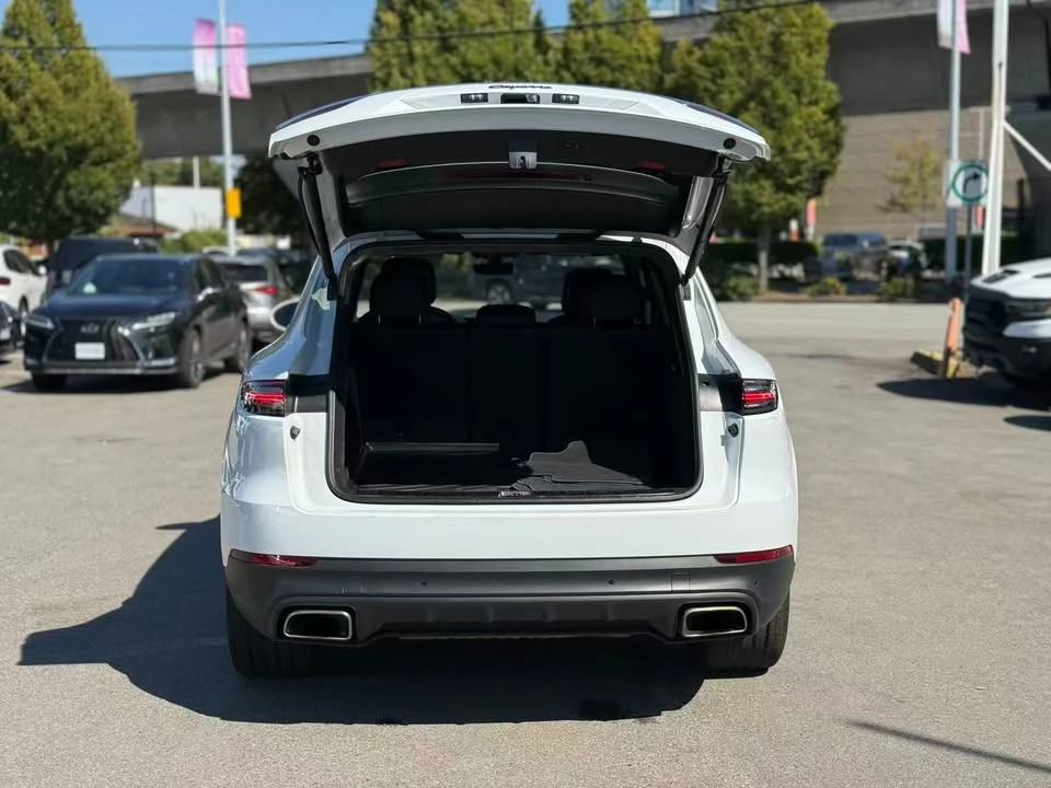 2019 Porsche 9Y0/9Y3 Cayenne - Image 14 of 17