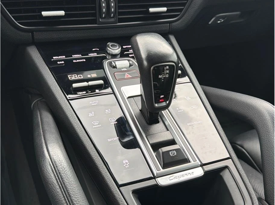 2019 Porsche 9Y0/9Y3 Cayenne - Image 19 of 20