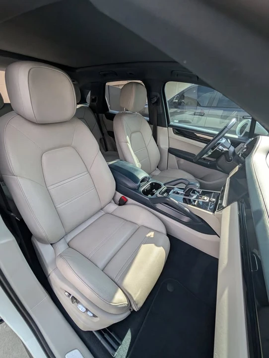 2019 Porsche 9Y0/9Y3 Cayenne - Image 9 of 16