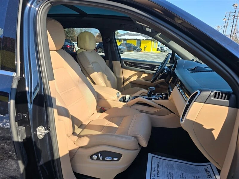 2019 Porsche 9Y0/9Y3 Cayenne - Image 15 of 20