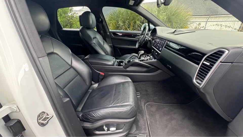 2019 Porsche 9Y0/9Y3 Cayenne - Image 8 of 10