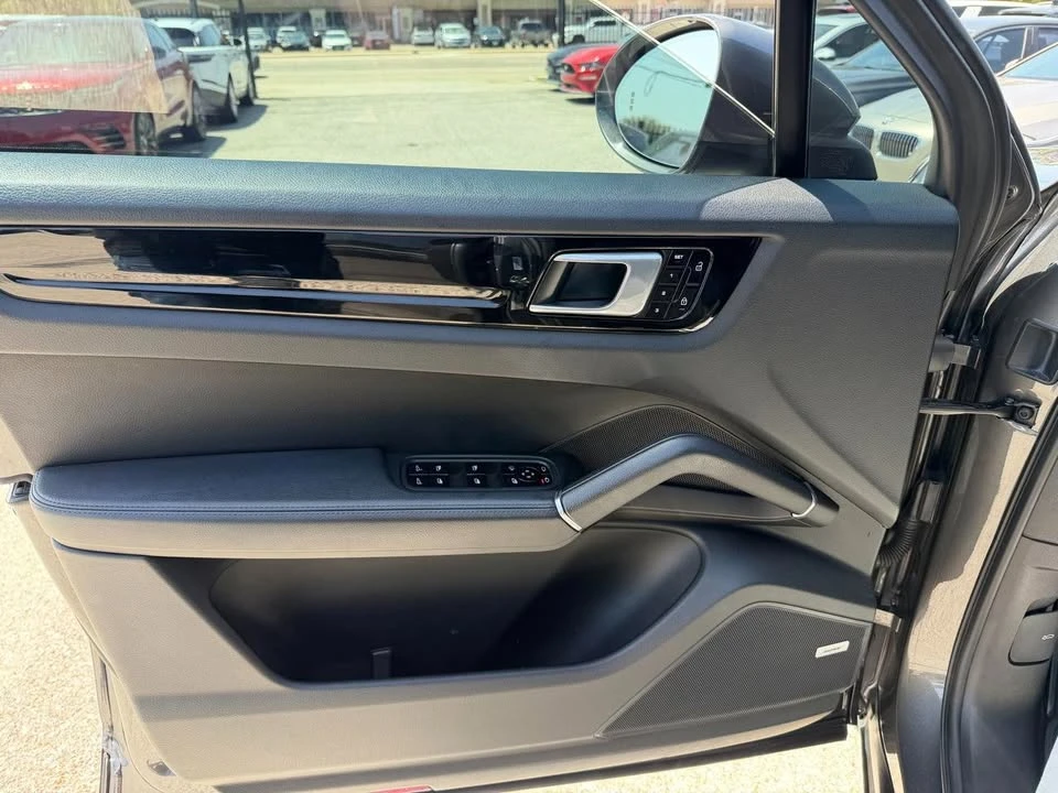 2019 Porsche 9Y0/9Y3 Cayenne - Image 16 of 16