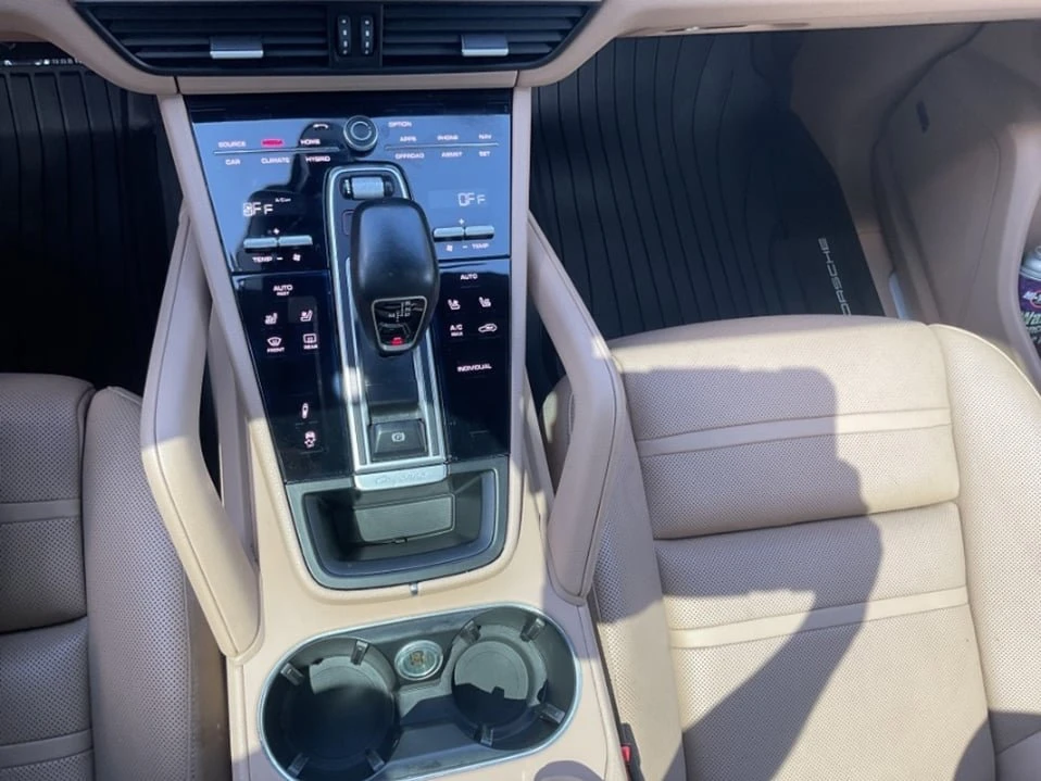 2019 Porsche 9Y0/9Y3 Cayenne - Image 11 of 20