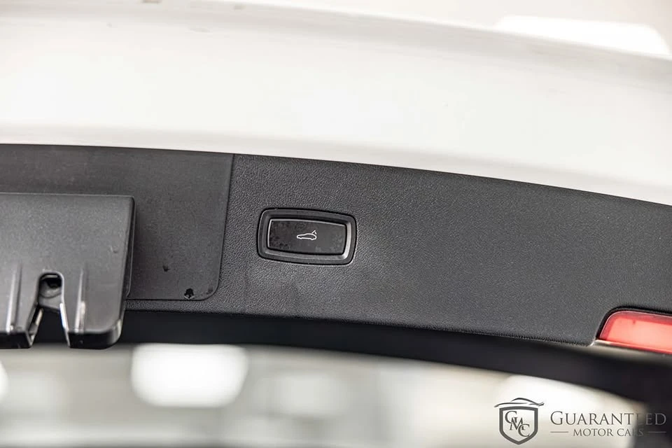 2019 Porsche 9Y0/9Y3 Cayenne - Image 16 of 20