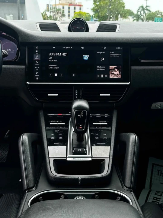 2019 Porsche 9Y0/9Y3 Cayenne - Image 6 of 10