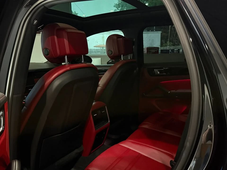 2019 Porsche 9Y0/9Y3 Cayenne - Image 13 of 16