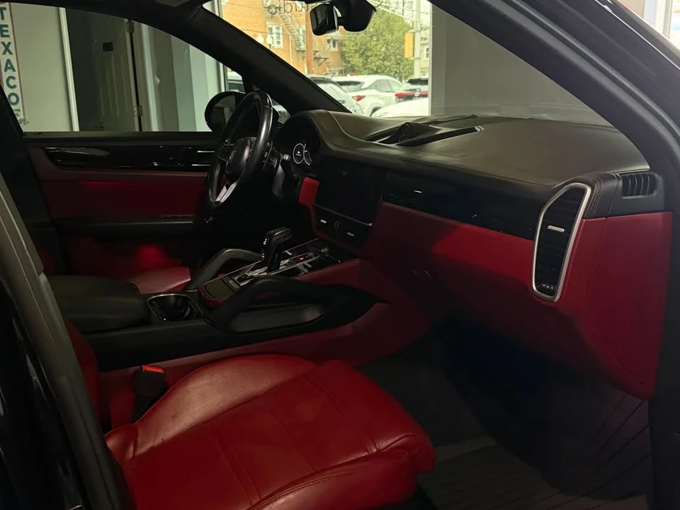 2019 Porsche 9Y0/9Y3 Cayenne - Image 16 of 16